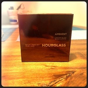 HOURGLASS AMBIENT LIGHTING BLUSH